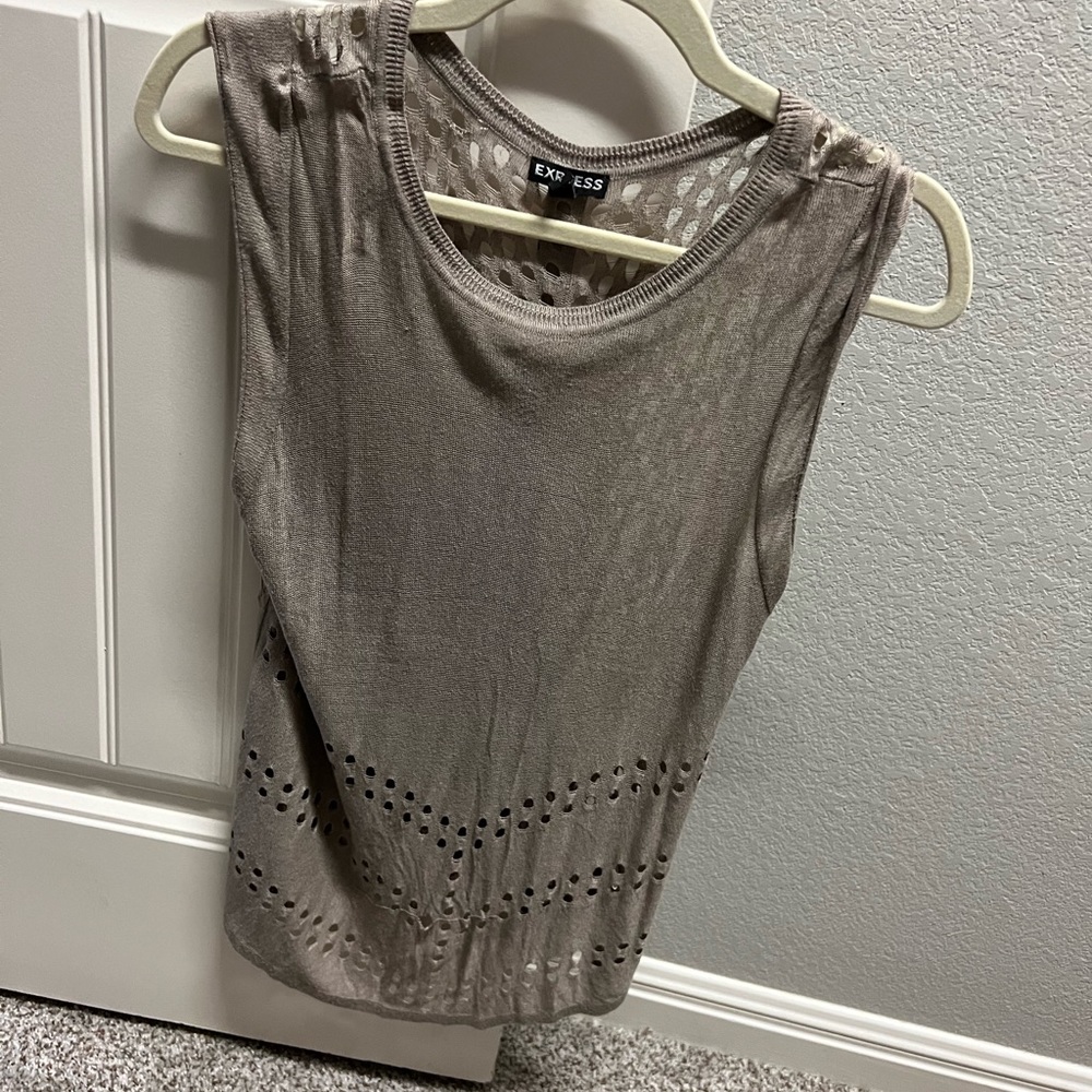 Express medium tank top